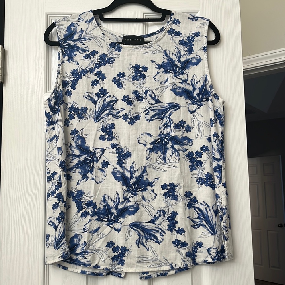 Women's Blouse Size M